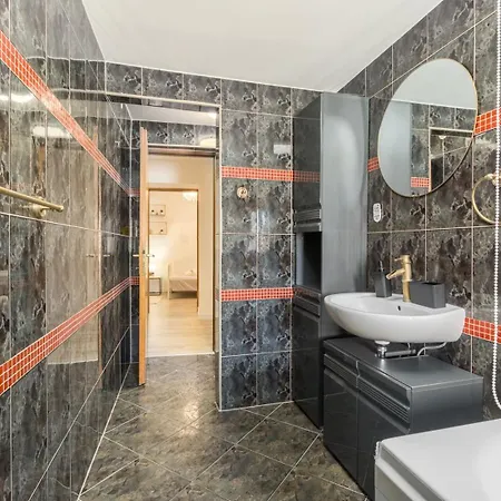 Apartament Richard *